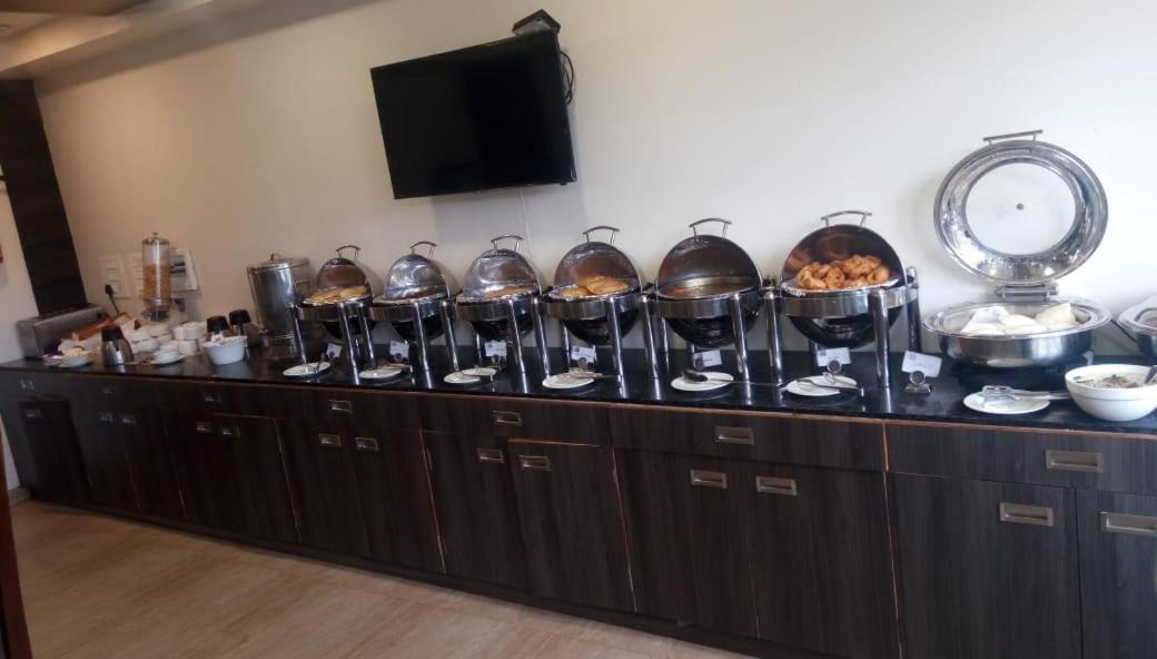 Clarks Inn Hampi Kamalapur Esterno foto