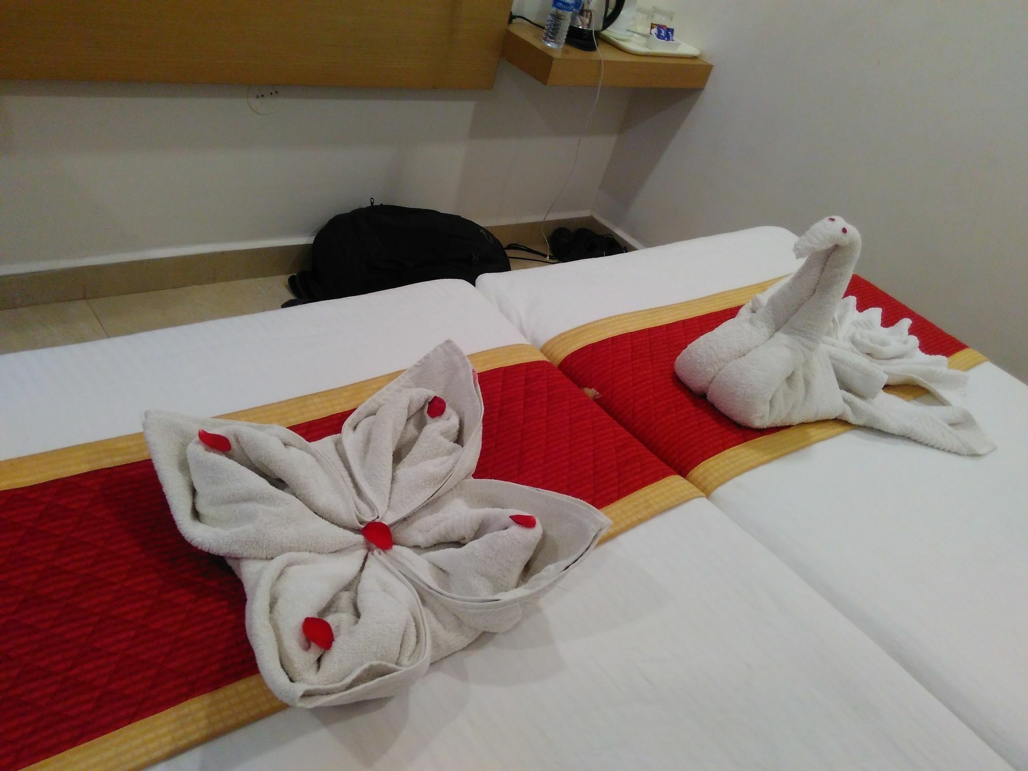 Clarks Inn Hampi Kamalapur Esterno foto